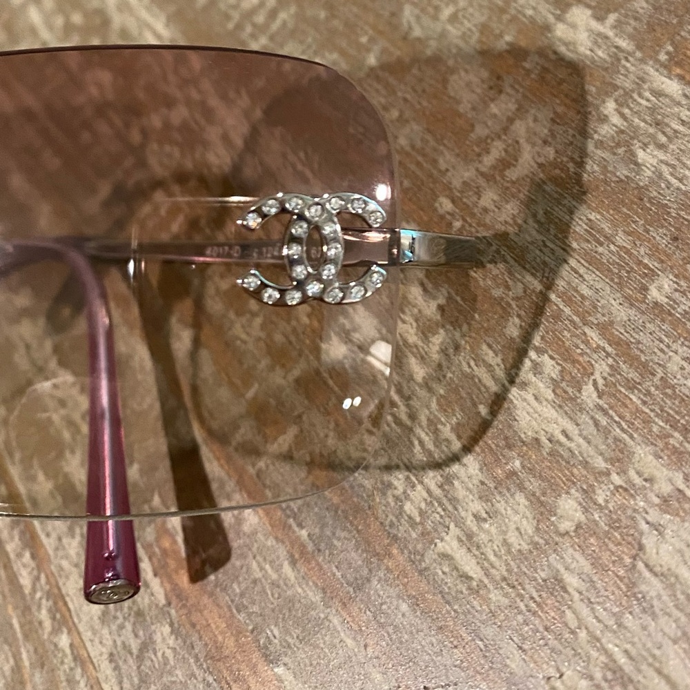 SOLD💋 RARE CHANEL Rimless Sunglasses 4017 D Pink Purple Gradient Silver Rate A - Picture 10 of 16